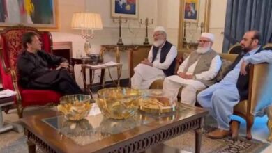 Imran khan and siraj ul haq